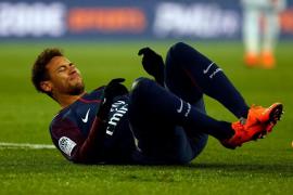 Neymar, operat la piciorul drept. Atacantul brazilian PSG va sta pe tuşă la meciurile pentru Liga Campionilor