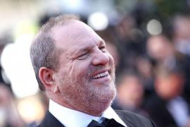 Femeile care-l acuză pe Weinsten de abuzuri, numite prostituate de unul dintre oamenii lui Putin