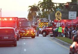 Noi măsuri după măcelul de la liceul din Florida. Profesorii pot purta arme în şcoli