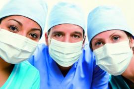 Salarii medici 2018. Comisia de muncă modifică grilele de salarizare. Tot personalul medical va avea mărire de salariu de la 1 martie