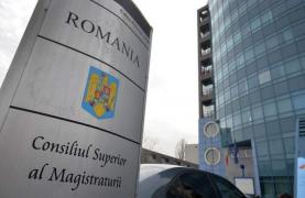 Preşedintele CSM: "Noi, magistraţii, nu trăim într-un glob de sticlă, suntem oameni cu o misiune fundamentală"