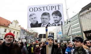 Asasinatul jurnalistului Jan Kuciak a stârnit un val de proteste în Slovacia. Oamenii cer demisia premierului