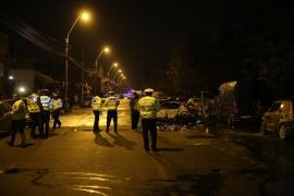 Trei maşini incendiate de un individ, în Capitală, noaptea trecută! Opt autoturisme au fost distruse de flăcări