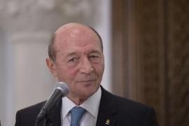 Traian Băsescu, mesaj pentru Iohannis privind revocarea lui Kovesi: 'Aş pune-o sub control'