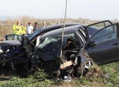 Un preot a provocat accidentul cu trei morţi de la Galaţi. Socrii preotului au murit pe loc în urma impactului (Video)
