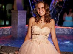 Mesaje sfâşietoare pentru Patricia, adolescenta care s-a sinucis din dragoste la Satu Mare: 'Patricia, de ce? Nu pot să cred!'