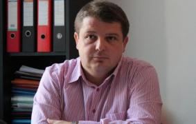 De ce s-a sinucis vicepreşedintele CJ Alba! Alin Cucui a lăsat un bilet de adio înainte de a se spânzura de clanţa uşii (Video)