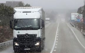 Vremea s-a schimbat radical în vestul Europei. În Spania au fost închise 10 de drumuri naţionale din cauza ninsorii