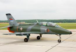 Avion militar prăbuşit în Serbia! Un pilot a murit şi altul a fost rănit, după ce s-au catapultat