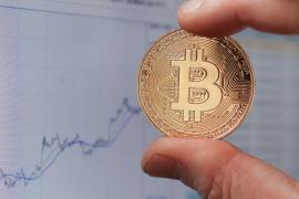 Criptomonedele, la cel mai ridicat nivel din ultima perioadă. Bitcoin a crescut cu 15%