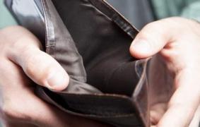 Proteste şi în Vrancea! Zeci de asistente medicale şi infirmiere ale Spitalului de Psihiatrie Dumbrăveni se plâng de scăderile de salarii