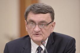 Avocatul Poporului, sesizare din oficiu în cazul fetiţei care a rămas fără două degete, într-un parc acvatic din Braşov