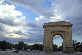 Prognoza meteo 16, 17 și 18 aprilie 2018 în București. Vremea e caldă, condiții de ploaie