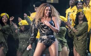 Beyonce le va da burse de 100.000 de dolari studenţilor de culoare