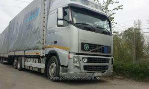 Vameşii de la Sculeni s-au crucit! Un român a vrut să intre în ţară cu un TIR furat din Uniunea Europeană