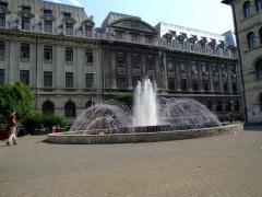 Studenţii şi profesorii de la Universitatea din Bucureşti, în grevă japoneză