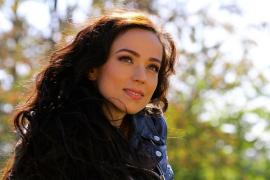 Olivia Steer, cea mai cunoscută activistă împotriva vaccinării, premiată la Gala Femeilor care Dăruiesc Sănătate