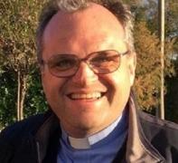 Un preot a jucat banii parohiei, la jocuri de noroc! Ce înţelegere a negociat cu procurorii, pentru o pedeapsă mai blândă