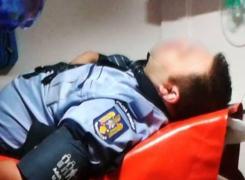 Poliţist bătut, scuipat şi ameninţat cu moartea chiar în maşina de Poliţie de un golan din Dorohoi