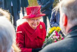 Zi mare în Regatul Unit! Regina Elisabeta îşi sărbătoreşte una din cele două aniversări din an. Artiştii care îi vor cânta de ziua sa