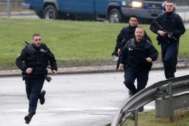 Tânără româncă răpită în Franţa. Intervenţie a trupelor speciale în locul unde era ţinută captivă (Video)