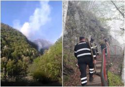 Atenție, șoferi! Circulaţia rutieră pe Transfăgărăşan va fi oprită până luni dimineaţă, din cauza unui incendiu