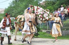 Superstiţii de Sfântul Gheorghe! Ce trebuie să faci astăzi, în ziua Purtătorului de Biruinţă, ca să îţi găseşti perechea şi ai noroc tot anul