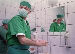 Un cunoscut medic din Buzău a făcut infarct în timpul unei operaţii dificile