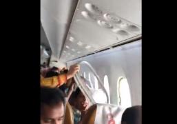 Imagini șocante într-un Boeing 787. Panica i-a cuprins pe pasageri după ce un geam s-a desprins în timpul unor turbulențe (Video)