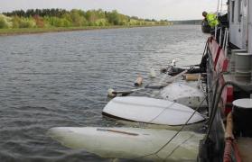 Patru români rupţi de beţi au scufundat un yacht în canalul Elba - Seiten