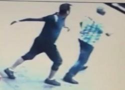 Au apărut imaginile cu bătaia de la Mioveni care a băgat în comă un bărbat de 61 de ani