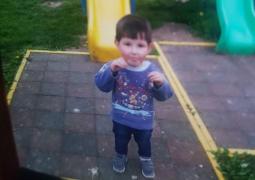 Un băiețel de 2 ani din Cluj a ieșit pe poartă și a dispărut în noapte. Zeci de polițiști și jandarmi îl caută de 5 ore