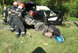 Accident grav la Timişu de Sus. Trei autoturisme implicate, trei victime au ajuns la spital