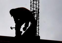 Sfârşit tragic într-un şantier din Capitală. Un muncitor mort şi un altul în stare gravă, după ce au căzut de la etajul 16