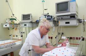 Bebeluş de doar 10 zile, mort după ce bunica sa l-a hrănit cu banane! "I-am crescut pe toți copiii mei așa"