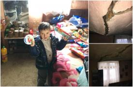 Părăsit de toată lumea, Denis, un copil de 4 ani din Arad, locuieşte într-o casă care stă să cadă