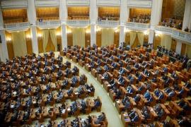 Legea referendumului, trimisă la reexaminare de preşedintele Iohannis, adoptată de Camera Deputaţilor în forma iniţială