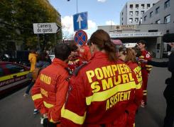 Tragedie în Vinerea Mare. O femeie din Bucureşti s-a aruncat de la etajul 5 al unui bloc şi a murit!