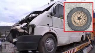 Dezvăluiri-şoc din ancheta tragediei din Neamţ: cum a dispărut roata microbuzului de la locul accidentului