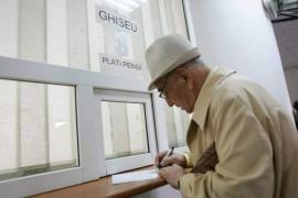 Schimbare majoră la plata pensiilor. Cum îşi vor lua pensionarii banii, începand cu luna iulie. Anunţul a fost făcut în şedinţa de Guvern