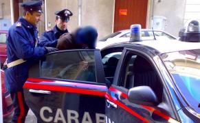 Oroare în Italia, la Florenţa, chiar în centrul oraşului. Un român de 29 de ani i-a tăiat urechea unui alt român, după o ceartă pe bani