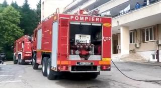 Incendiu la Spitalul TBC "Sfântul Andrei" din Valea Iaşului, de lângă Curtea de Argeş. Zeci de pacienţi şi medici au fost evacuaţi