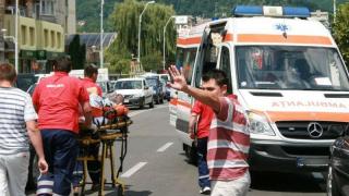 O mamă şi fetiţa ei de nici 1 an, pe care o avea în braţe, au fost spulberate pe trecerea de pietoni, în Braşov. Micuţa a fost resuscitată