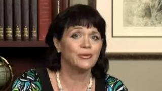 Sora actriţei Meghan Markle a criticat Palatul Kensington, spunând că nu i-a oferit ajutor tatălui ei în urma infarctului pe care acesta l-a suferit