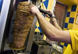 Anchetă în cazul copilului mort după ce ar fi mâncat shaorma de la un fast-food din Capitală