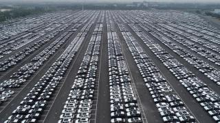 Parcare de maşini în oraşul Changzhou, estul Chinei