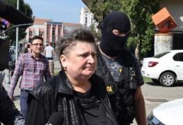 Angajata CEC care a făcut praf 1 milion de euro din banii băncii, dându-i săracilor și Bisericii, va face 5 ani de pușcărie