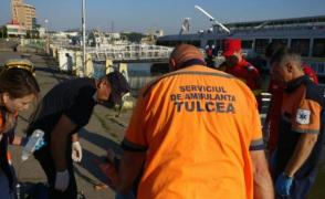 Tragedie pe faleza din Tulcea. Un bărbat a murit după ce barca în care se afla s-a răsturnat în apă