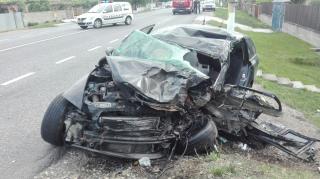 Pasagerul care şi-a pierdut o mână în groaznicul accident de la Bacău credea că visează şi ruga salvatorii să-l trezească
