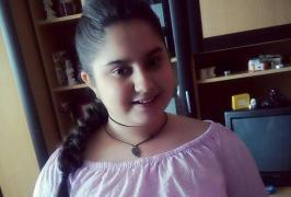 Lacrimi şi durere la Târgu Mureş. Szidonia, fetiţa care a căzut de la geamul şcolii, a murit